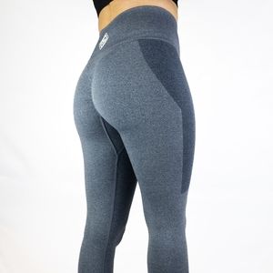 NWT Womens Leggings AGP Wear Total Confidence Seamless Legging, size small, Blue